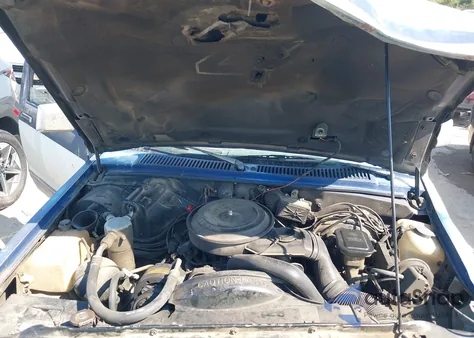 1989 Chevrolet Blazer S10 z USA, uszkodzony, nr VIN 1GNCT18Z2K0158198